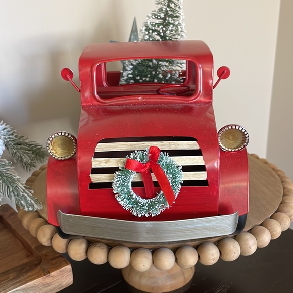 Classic Red Holiday Pick Up Truck Decor - Picture 2 of 5